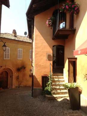 Dimora I Manichei Monforte De Alba